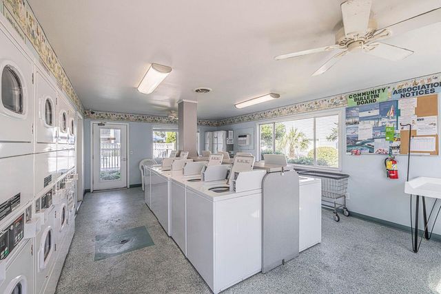 101 Old Ferry Road UNIT 27B, Shalimar, FL 32579