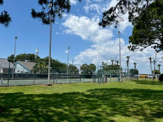 101 Old Ferry Road UNIT 27B, Shalimar, FL 32579