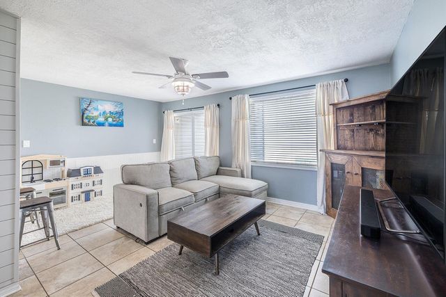 101 Old Ferry Road UNIT 27B, Shalimar, FL 32579