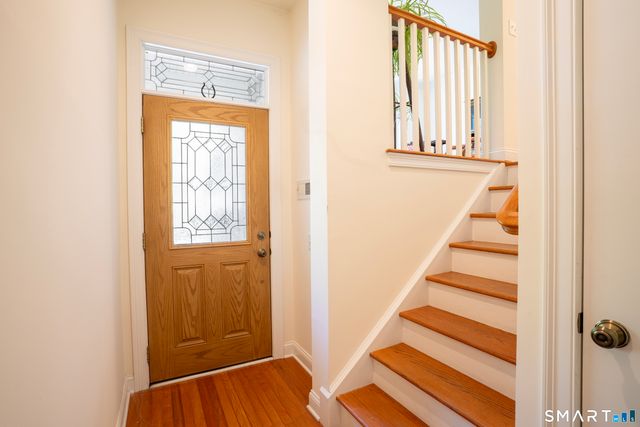 10 Lawrence Avenue 10, Danbury, CT 06810
