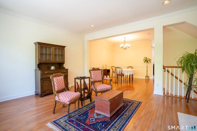 10 Lawrence Avenue 10, Danbury, CT 06810