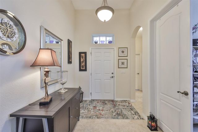 818 KING LEON WAY, Sun City Center, FL 33573