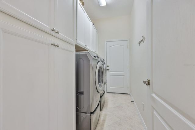 818 KING LEON WAY, Sun City Center, FL 33573