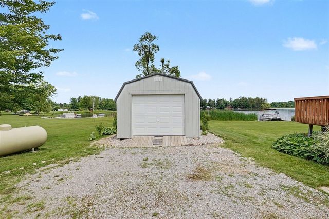 3452 W Lake Drive, Sears, MI 49679