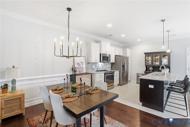 7443 Pebble Lake Dr, Mechanicsville, VA 23111