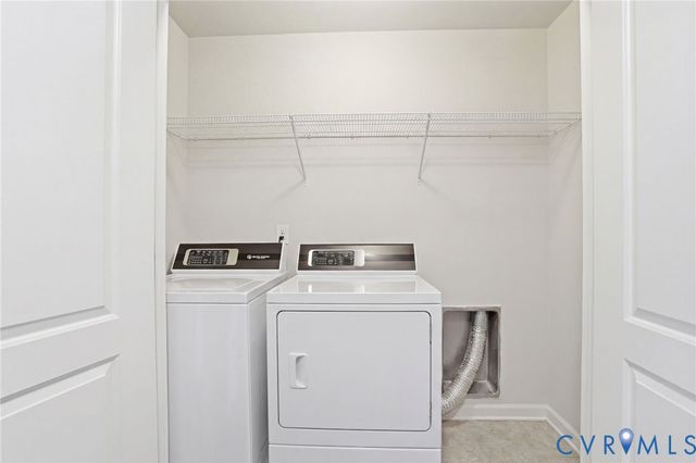 7443 Pebble Lake Dr, Mechanicsville, VA 23111