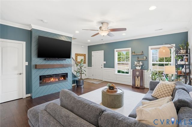 7443 Pebble Lake Dr, Mechanicsville, VA 23111