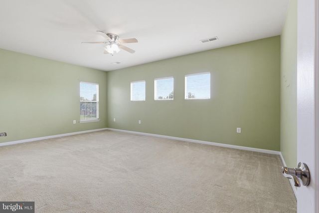 25 CHARTER GATE DR, Fredericksburg, VA 22406