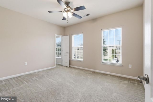 25 CHARTER GATE DR, Fredericksburg, VA 22406