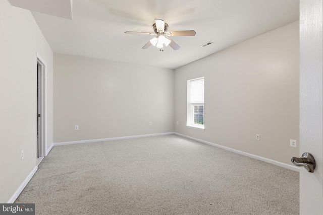 25 CHARTER GATE DR, Fredericksburg, VA 22406
