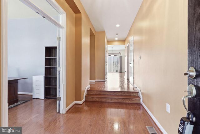 25 CHARTER GATE DR, Fredericksburg, VA 22406