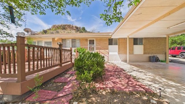 590 Comanche Drive, Lubbock, TX 79404