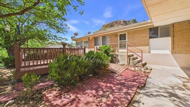 590 Comanche Drive, Lubbock, TX 79404