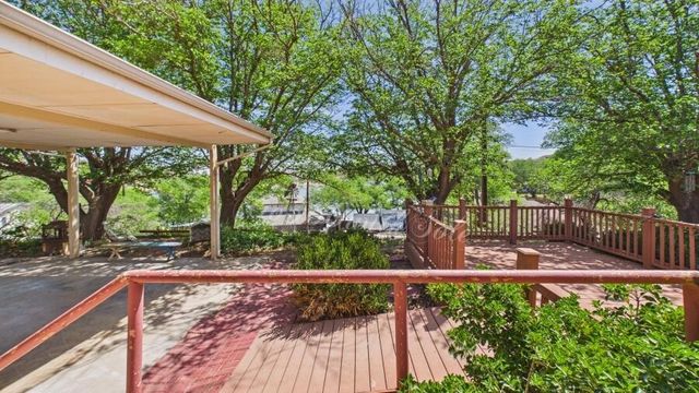590 Comanche Drive, Lubbock, TX 79404