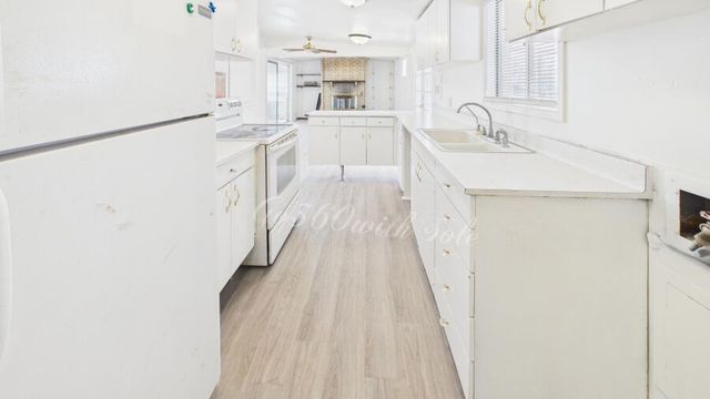 590 Comanche Drive, Lubbock, TX 79404