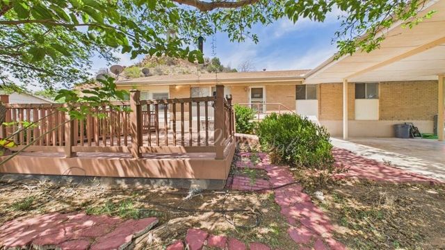 590 Comanche Drive, Lubbock, TX 79404