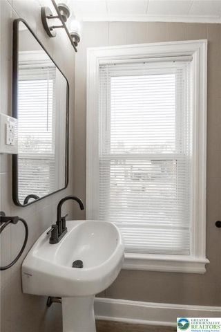 2213 Village Road, South Whitehall Twp, PA 18069