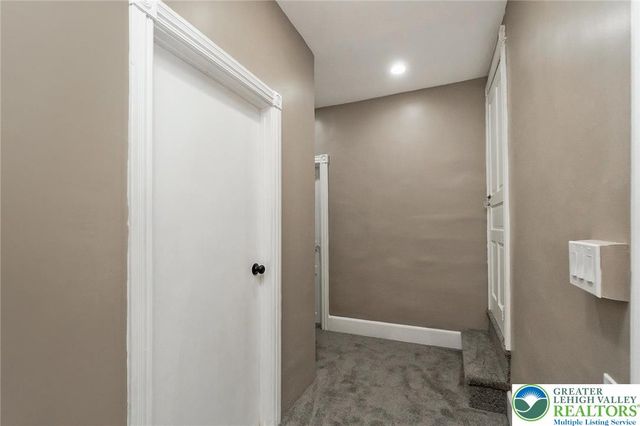 2213 Village Road, South Whitehall Twp, PA 18069