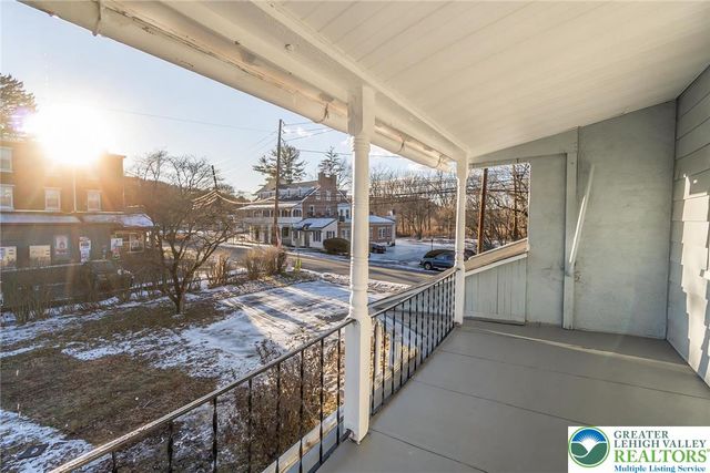 2213 Village Road, South Whitehall Twp, PA 18069