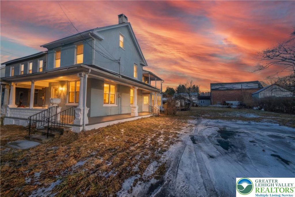 2213 Village Road, South Whitehall Twp, PA 18069