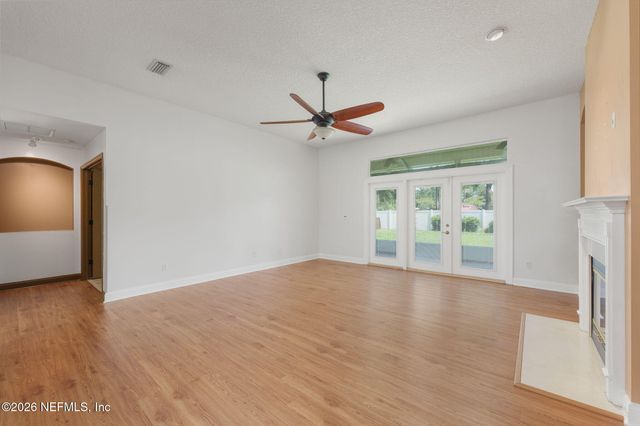 9383 BRUNTSFIELD Drive, Jacksonville, FL 32244