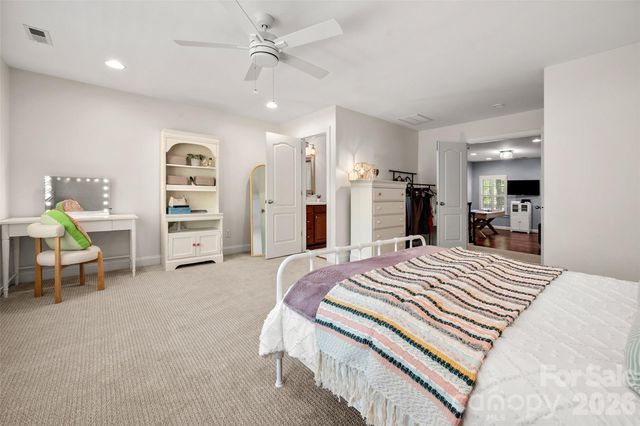 11428 Scarlet Tanager Drive, Charlotte, NC 28278