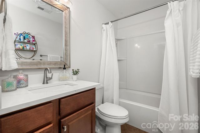 11428 Scarlet Tanager Drive, Charlotte, NC 28278