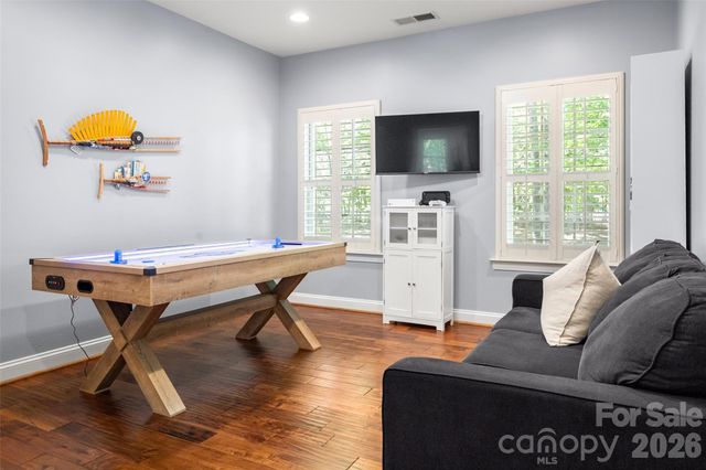 11428 Scarlet Tanager Drive, Charlotte, NC 28278