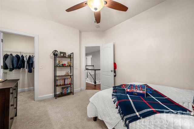 11428 Scarlet Tanager Drive, Charlotte, NC 28278