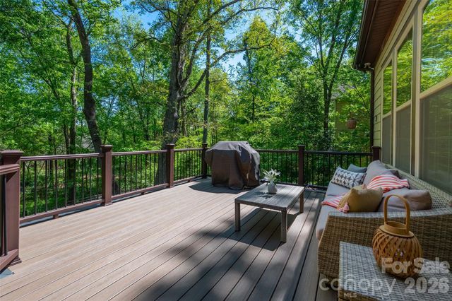 11428 Scarlet Tanager Drive, Charlotte, NC 28278