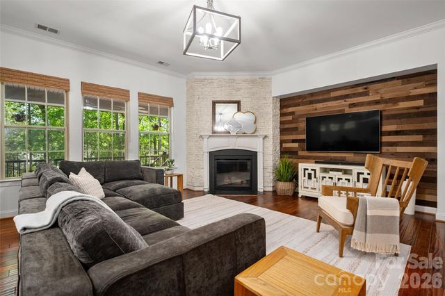 11428 Scarlet Tanager Drive, Charlotte, NC 28278