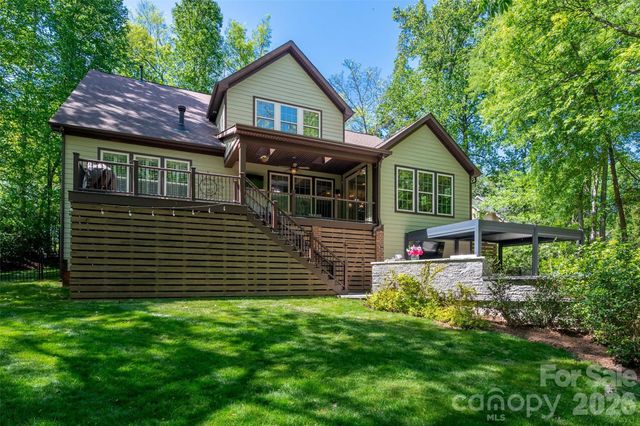 11428 Scarlet Tanager Drive, Charlotte, NC 28278