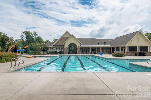 11428 Scarlet Tanager Drive, Charlotte, NC 28278