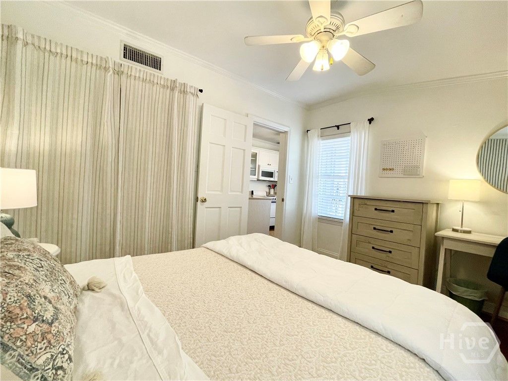 Image 14 of property listing at 217 W Taylor Street, Savannah, GA 31401
