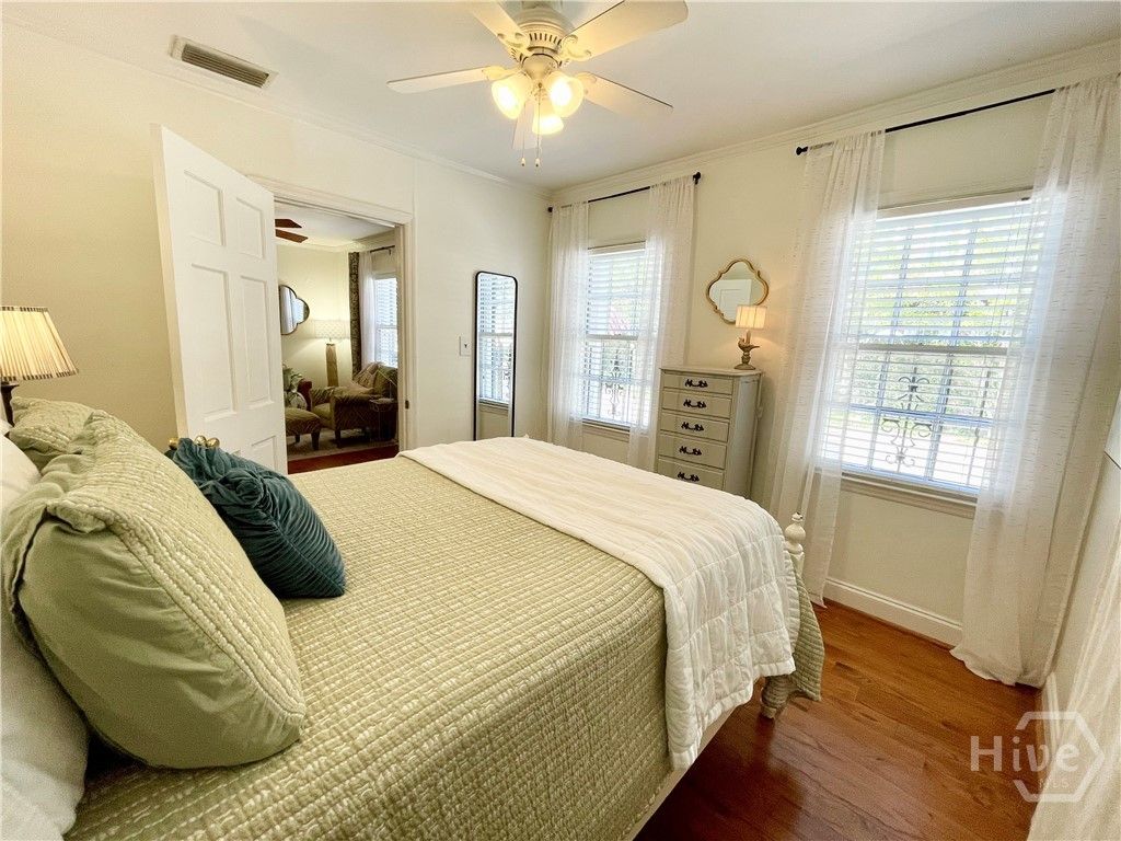 Image 17 of property listing at 217 W Taylor Street, Savannah, GA 31401