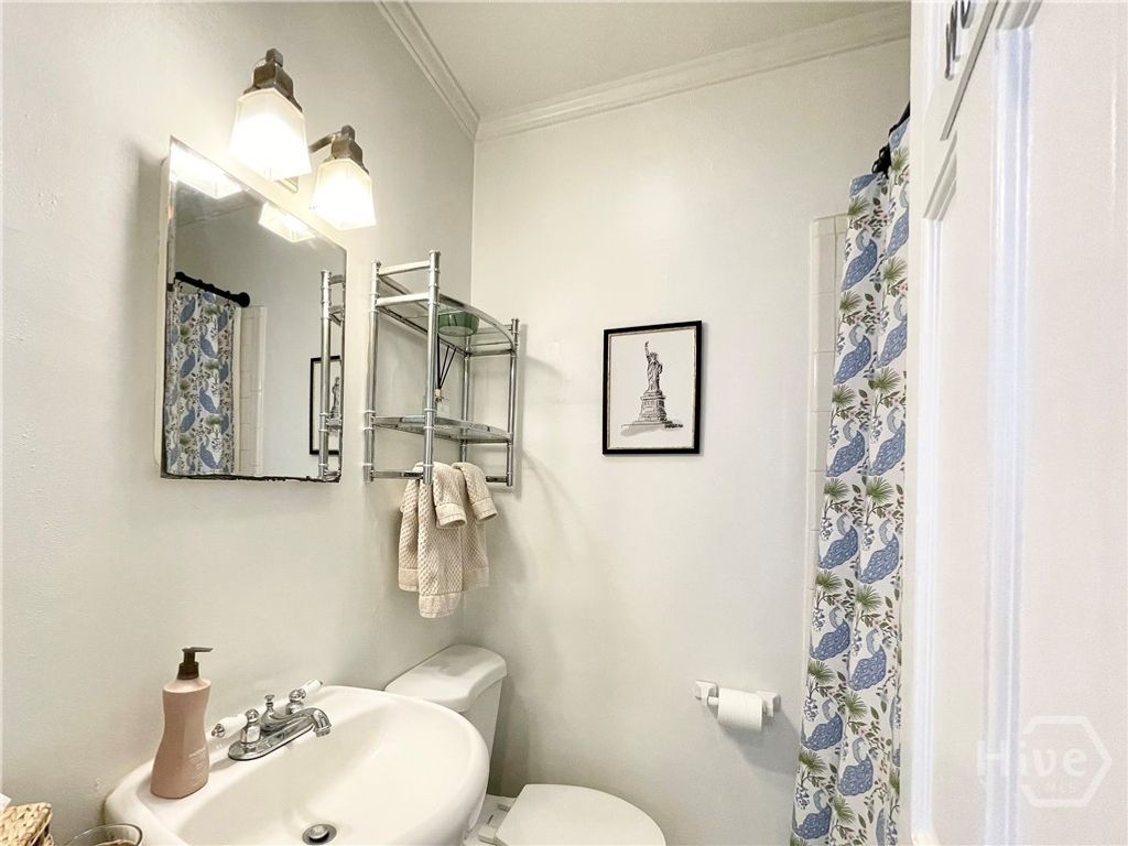 Image 18 of property listing at 217 W Taylor Street, Savannah, GA 31401