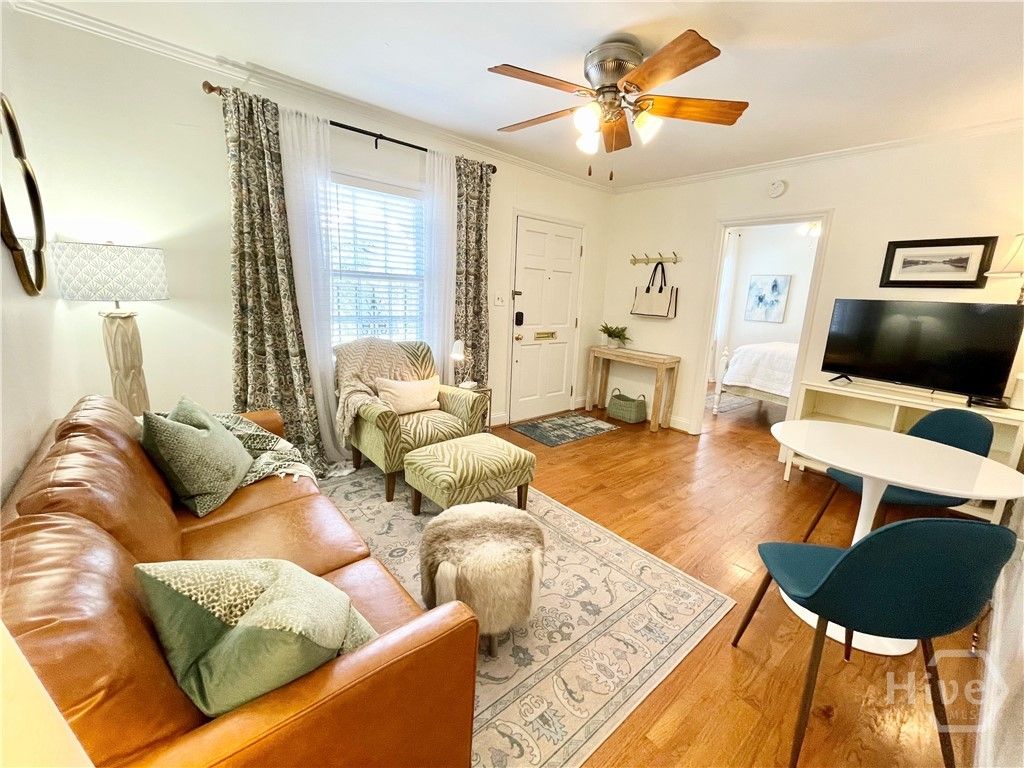 Image 6 of property listing at 217 W Taylor Street, Savannah, GA 31401