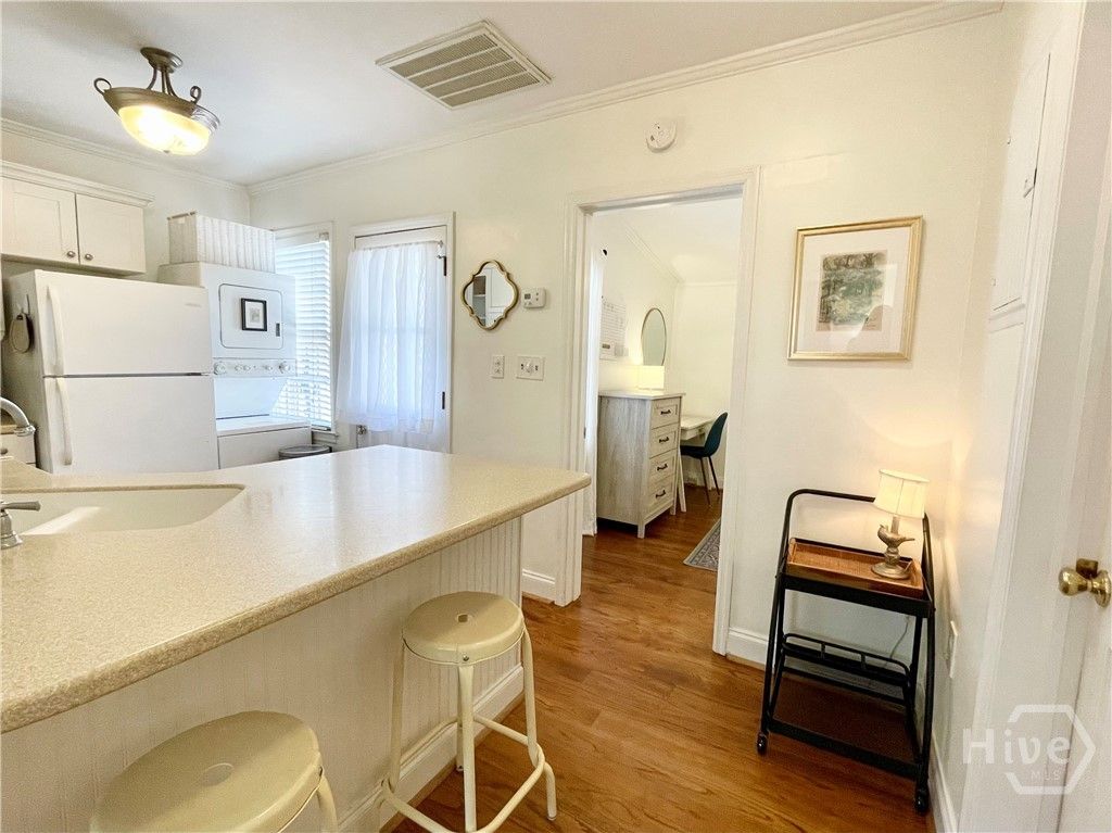 Image 9 of property listing at 217 W Taylor Street, Savannah, GA 31401