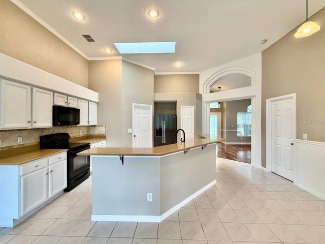 19021 WEATHERSTONE DRIVE, Tampa, FL 33647