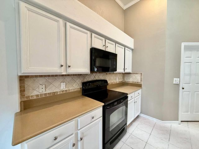 19021 WEATHERSTONE DRIVE, Tampa, FL 33647
