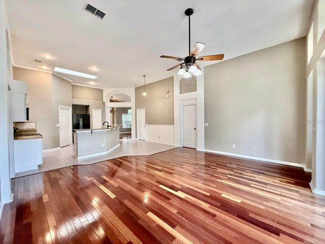 19021 WEATHERSTONE DRIVE, Tampa, FL 33647