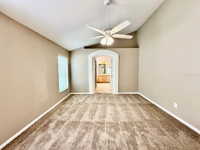 19021 WEATHERSTONE DRIVE, Tampa, FL 33647