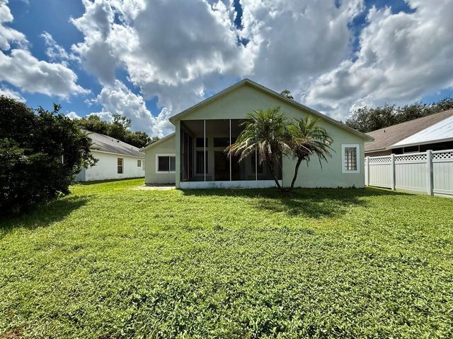 19021 WEATHERSTONE DRIVE, Tampa, FL 33647
