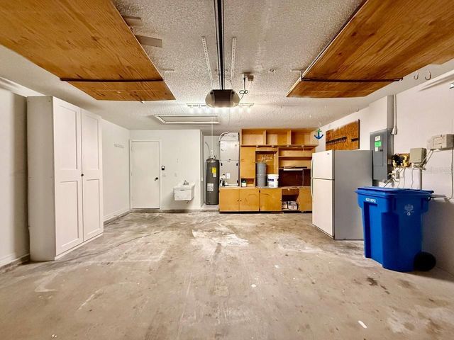19021 WEATHERSTONE DRIVE, Tampa, FL 33647