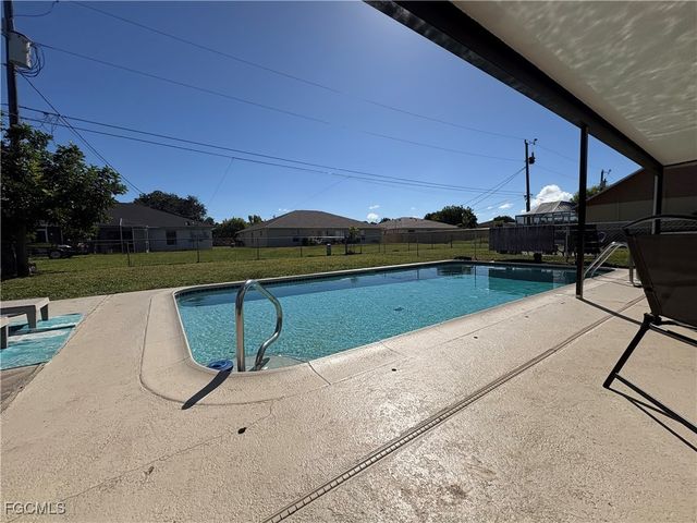 1213 SE 23rd PL 1-2, Cape Coral, FL 33990