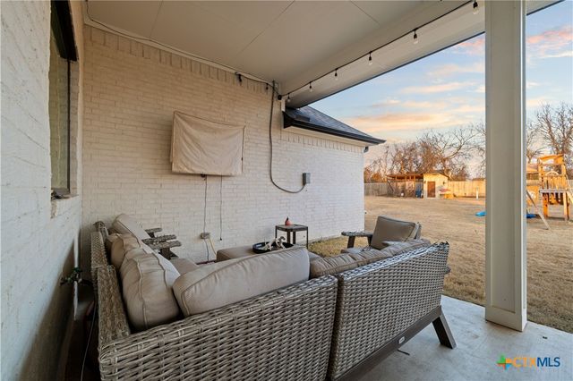 230 Sand Flat Lane, Temple, TX 76502