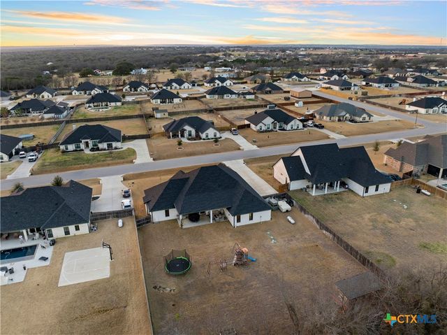 230 Sand Flat Lane, Temple, TX 76502