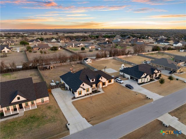 230 Sand Flat Lane, Temple, TX 76502