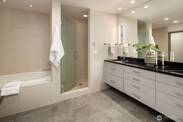 3840 E Mercer Way, Mercer Island, WA 98040