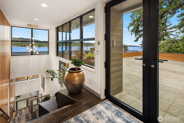 3840 E Mercer Way, Mercer Island, WA 98040
